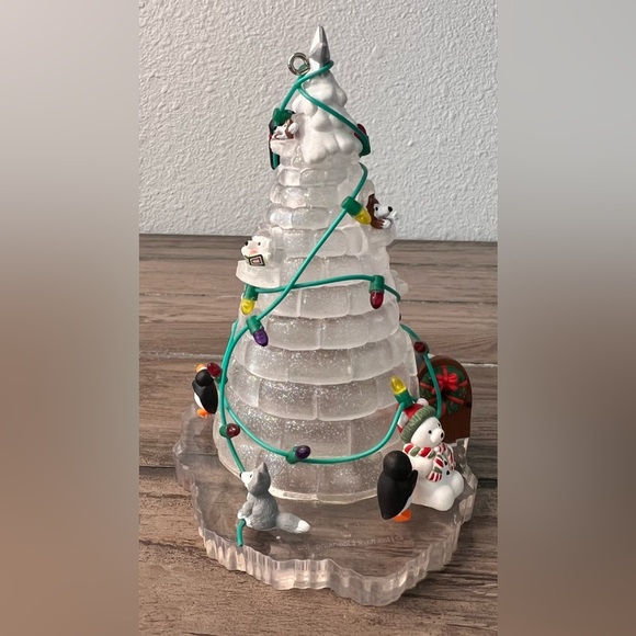 Hallmark 2004 “Winterfest” Frosty Friends Anniversary Edition Christmas Ornament - Picture 7 of 8